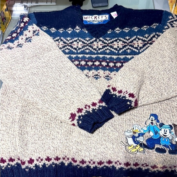🏔️Rare 1990's Vintage Disney Ski Lodge Cream and Blue V-Neck Sweaters 100% Wool - Picture 1 of 16